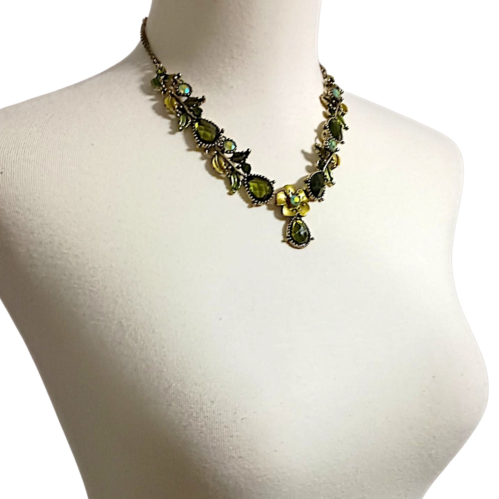 Vintage Rhinestone Floral Leaf Necklace Y Drop Green Gold MCM Fairy‎ Whimsigoth - Picture 4 of 16